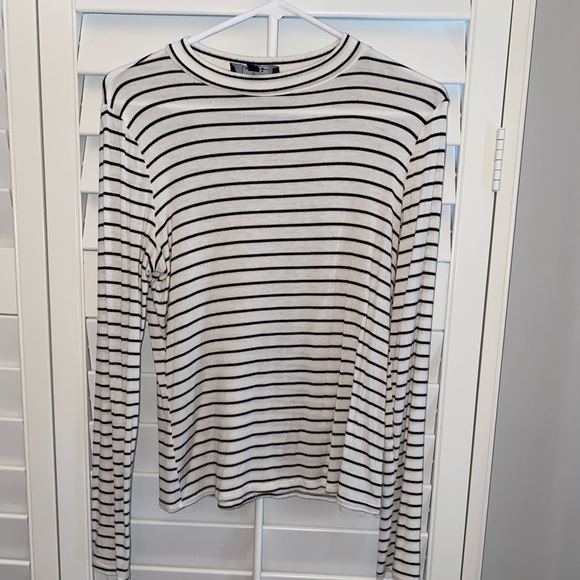 Lulus Tops - Lulus Mock neck long sleeve